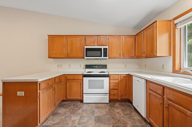13015 Penn Avenue S, Burnsville, MN 55337