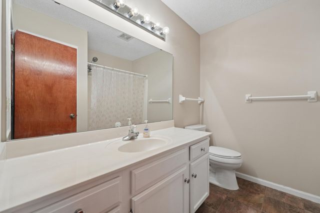 13015 Penn Avenue S, Burnsville, MN 55337