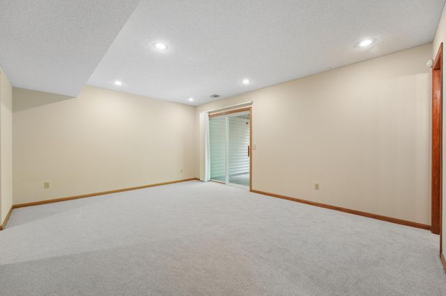 13015 Penn Avenue S, Burnsville, MN 55337