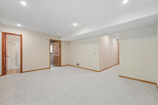 13015 Penn Avenue S, Burnsville, MN 55337