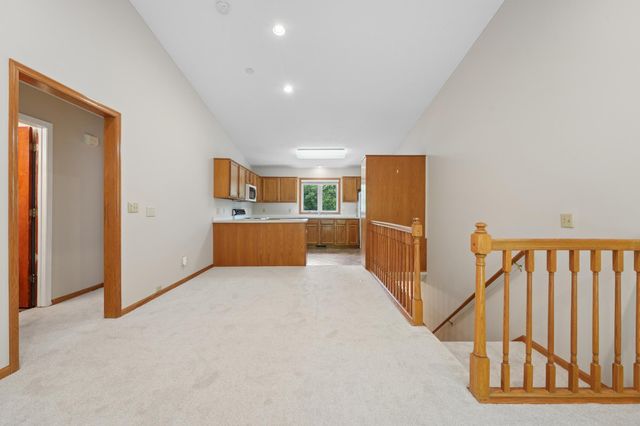 13015 Penn Avenue S, Burnsville, MN 55337