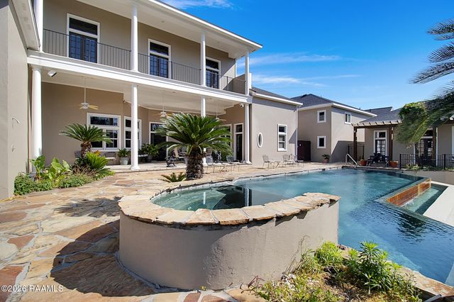 207 Farmington Drive, Lafayette, LA 70503