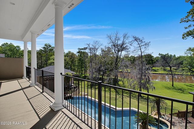 207 Farmington Drive, Lafayette, LA 70503