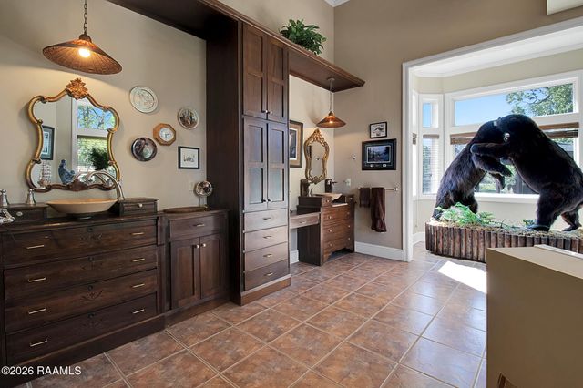 207 Farmington Drive, Lafayette, LA 70503