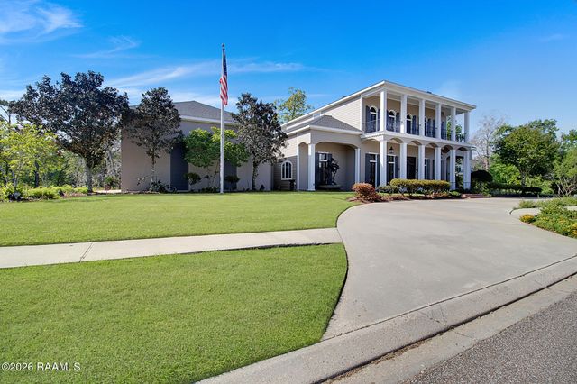 207 Farmington Drive, Lafayette, LA 70503