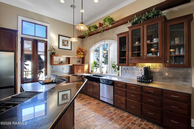 207 Farmington Drive, Lafayette, LA 70503