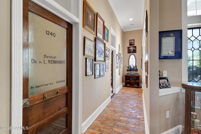 207 Farmington Drive, Lafayette, LA 70503