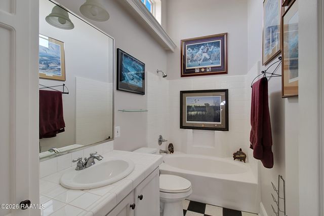 207 Farmington Drive, Lafayette, LA 70503