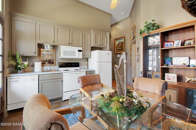 207 Farmington Drive, Lafayette, LA 70503