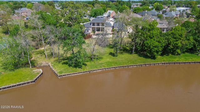 207 Farmington Drive, Lafayette, LA 70503