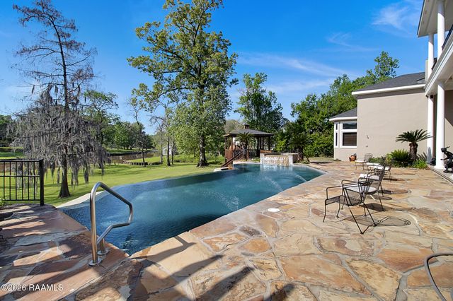 207 Farmington Drive, Lafayette, LA 70503