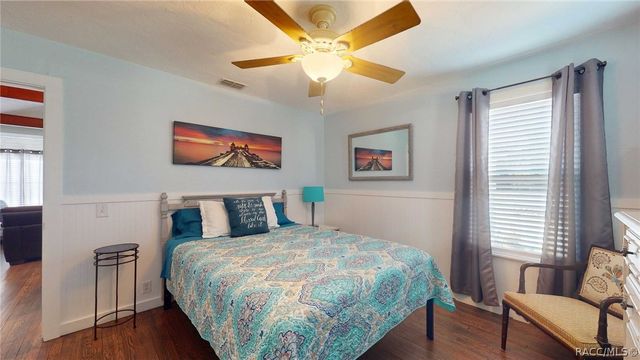 10598 W Halls River Road, Homosassa, FL 34448