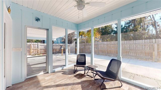 10598 W Halls River Road, Homosassa, FL 34448
