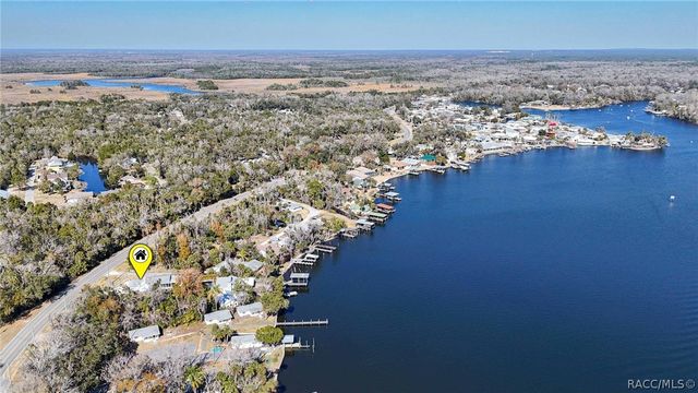 10598 W Halls River Road, Homosassa, FL 34448