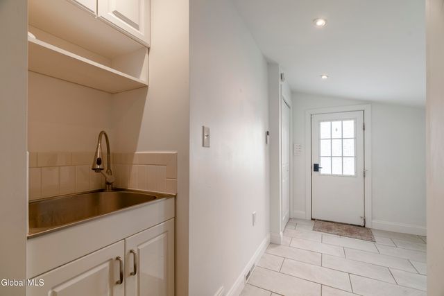 288 Church Street, Saratoga Springs, NY 12866