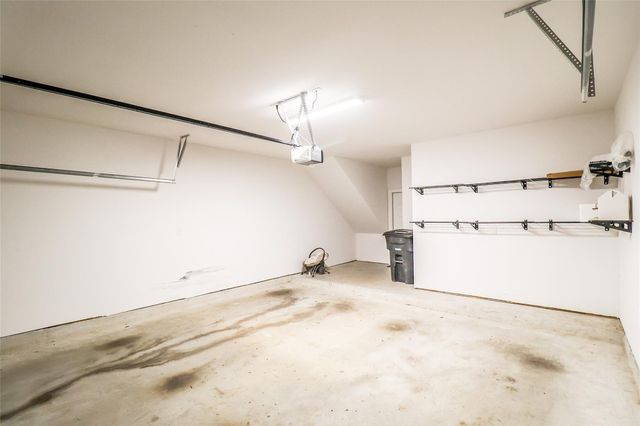 2745 Clinton Drive, Houston, TX 77020