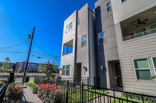 2745 Clinton Drive, Houston, TX 77020