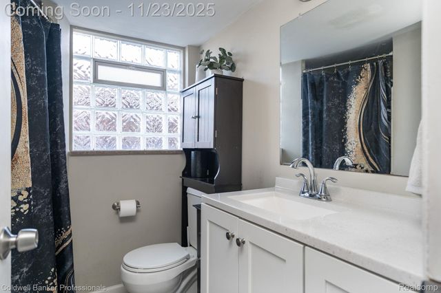 17377 Avilla Boulevard, Lathrup Village, MI 48076