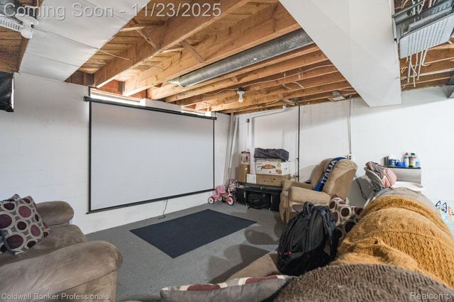 17377 Avilla Boulevard, Lathrup Village, MI 48076