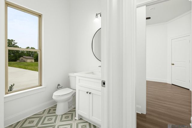 1033 W Worthey St, Gonzales, LA 70737