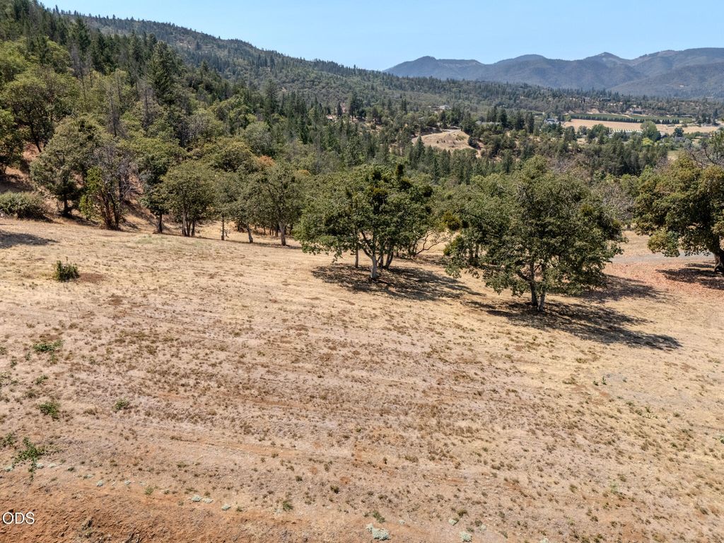 3555 S Stage Road Lot 3, Medford, OR 97501