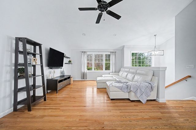 7 Cadman Street, Worcester, MA 01604