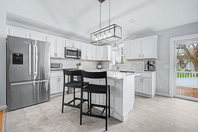 7 Cadman Street, Worcester, MA 01604