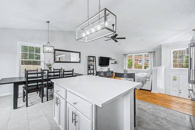 7 Cadman Street, Worcester, MA 01604