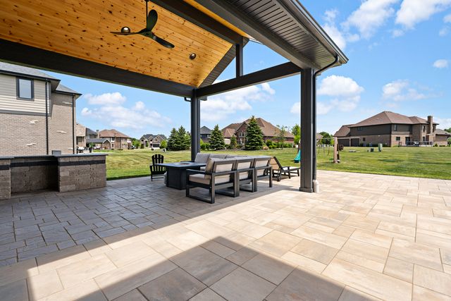 7869 Big Buck Trail, Frankfort, IL 60423