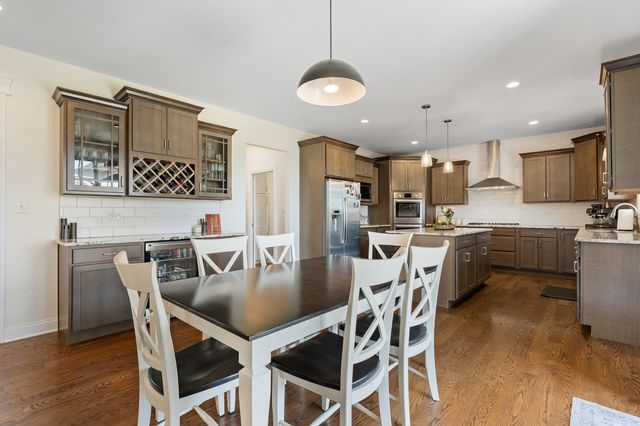 7869 Big Buck Trail, Frankfort, IL 60423