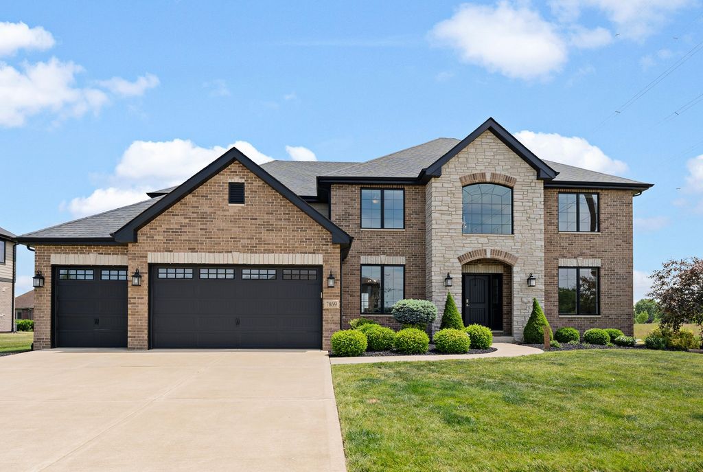 7869 Big Buck Trail, Frankfort, IL 60423
