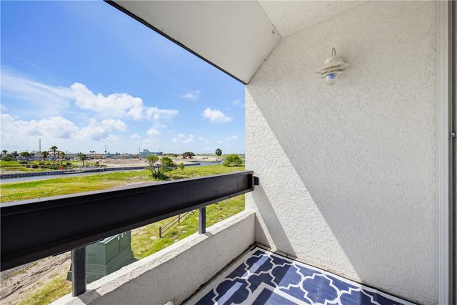14401 Commodores Dr 211, Corpus Christi, TX 78418