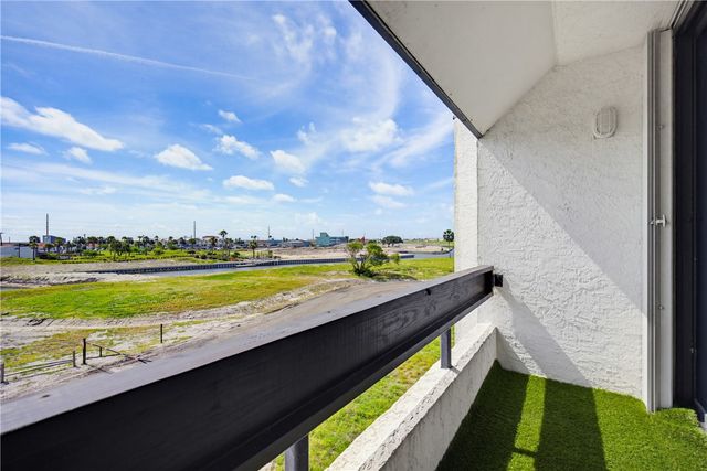 14401 Commodores Dr 211, Corpus Christi, TX 78418