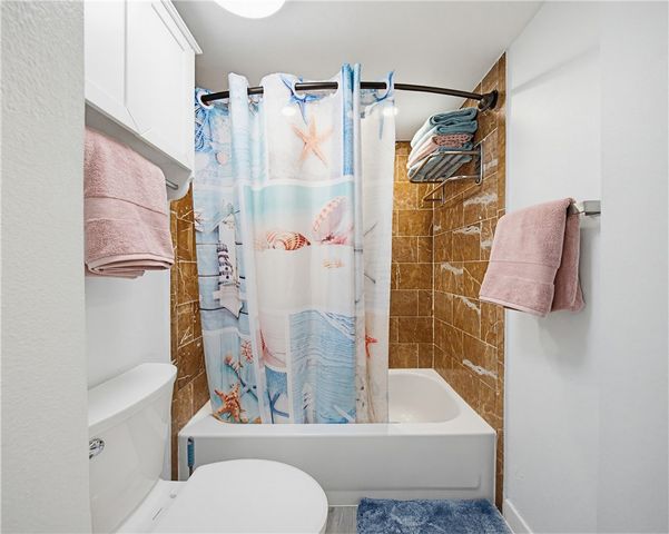 14401 Commodores Dr 211, Corpus Christi, TX 78418
