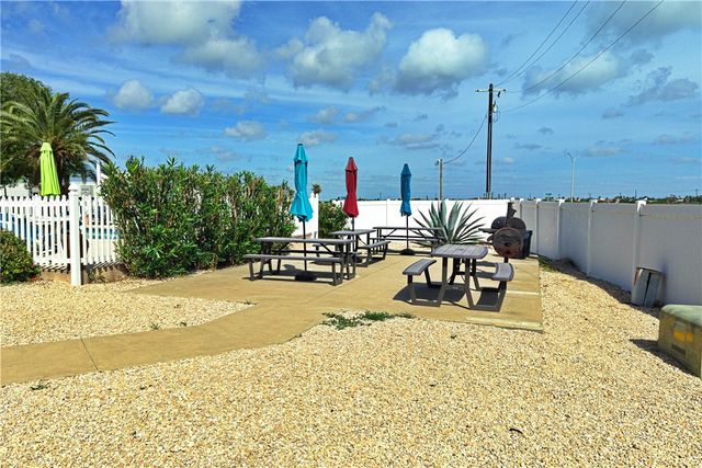 14401 Commodores Dr 211, Corpus Christi, TX 78418