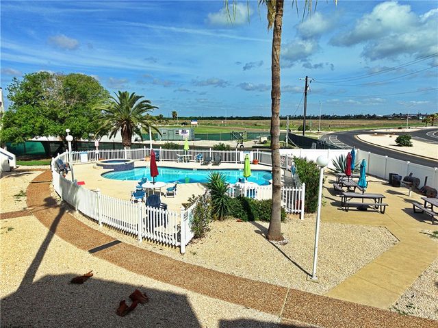 14401 Commodores Dr 211, Corpus Christi, TX 78418