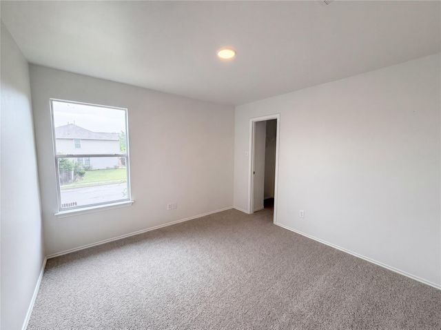 2002 Concan DR, Hutto, TX 78634