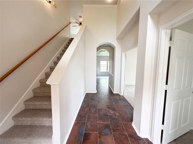 2002 Concan DR, Hutto, TX 78634