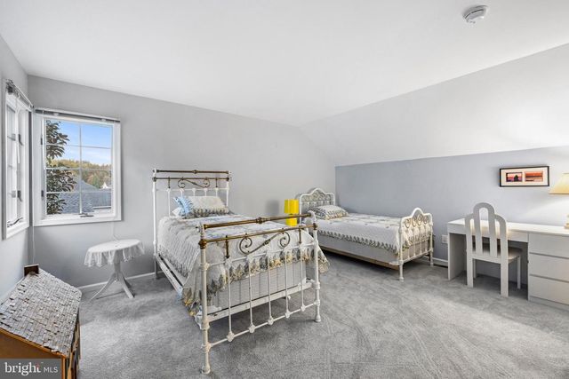 9 JAZZ WAY, Mount Laurel, NJ 08054