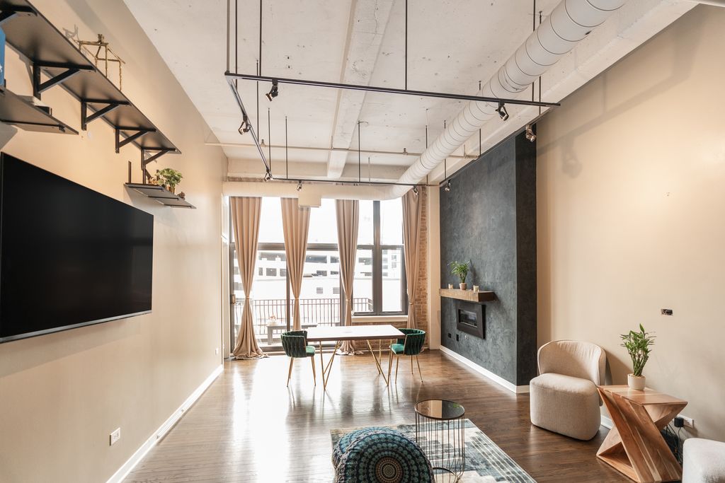 333 W Hubbard Street 605, Chicago, IL 60654 — photo 3