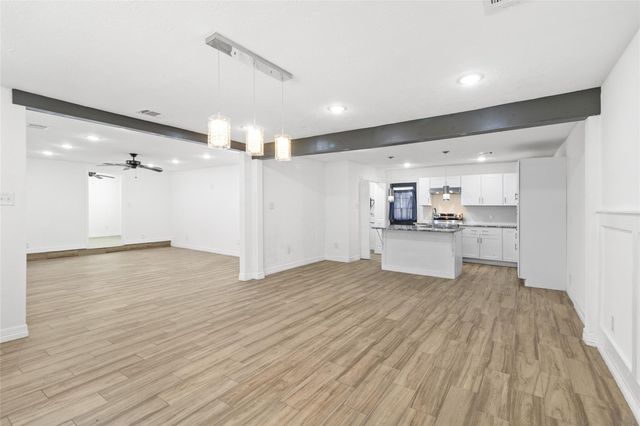 18462 Rolling Hills Drive, Porter, TX 77365