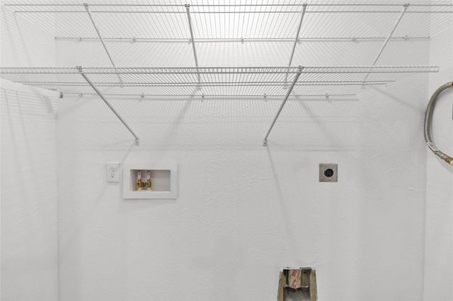 18462 Rolling Hills Drive, Porter, TX 77365