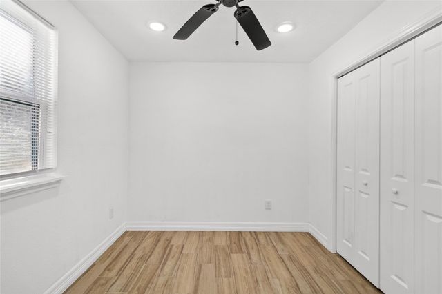 18462 Rolling Hills Drive, Porter, TX 77365