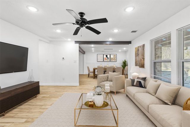 18462 Rolling Hills Drive, Porter, TX 77365