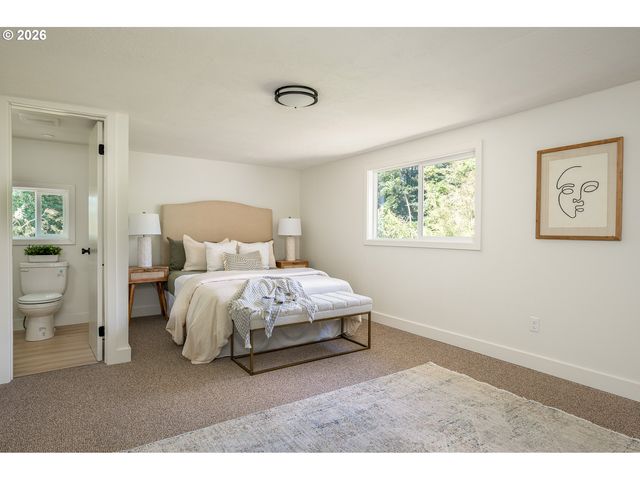 5812 Se WESTFORK St, Portland, OR 97206