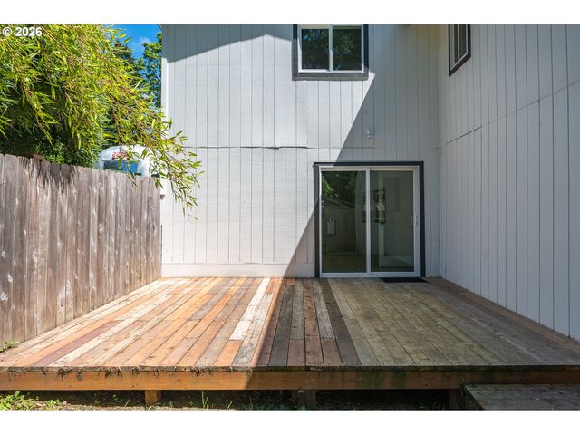 5812 Se WESTFORK St, Portland, OR 97206