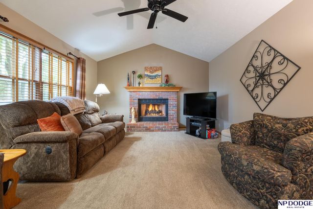 6840 Stephanie Lane, Lincoln, NE 68516
