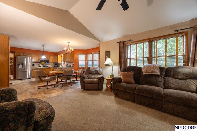 6840 Stephanie Lane, Lincoln, NE 68516