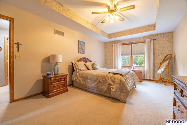 6840 Stephanie Lane, Lincoln, NE 68516