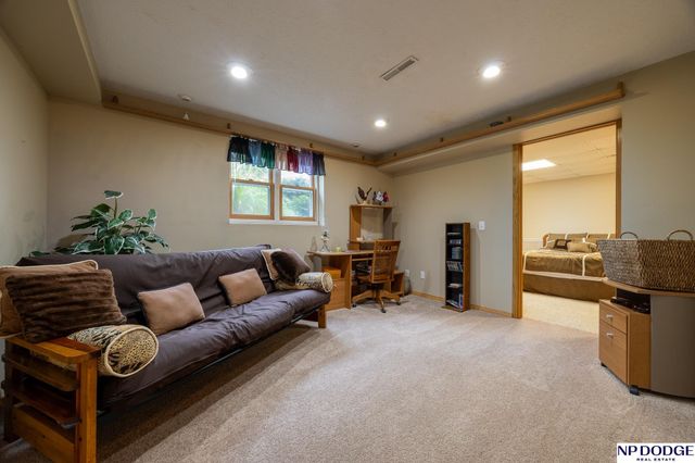 6840 Stephanie Lane, Lincoln, NE 68516